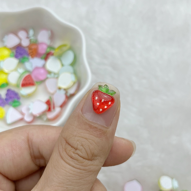 50pcs 수지 다채로운 반짝이 사과 포도 체리 무 과 - Nail Art Overlay 리뷰 및 가격
